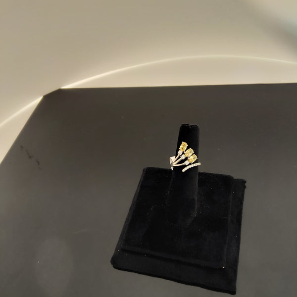 Delicate floral silver ring