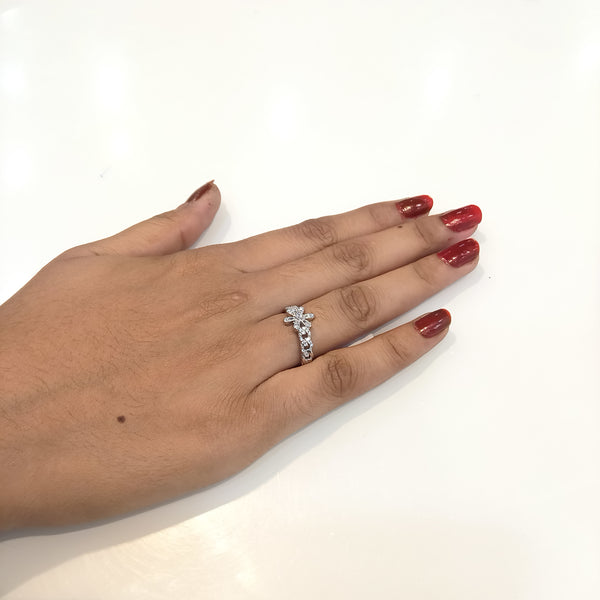 Beautiful silver Tie ring