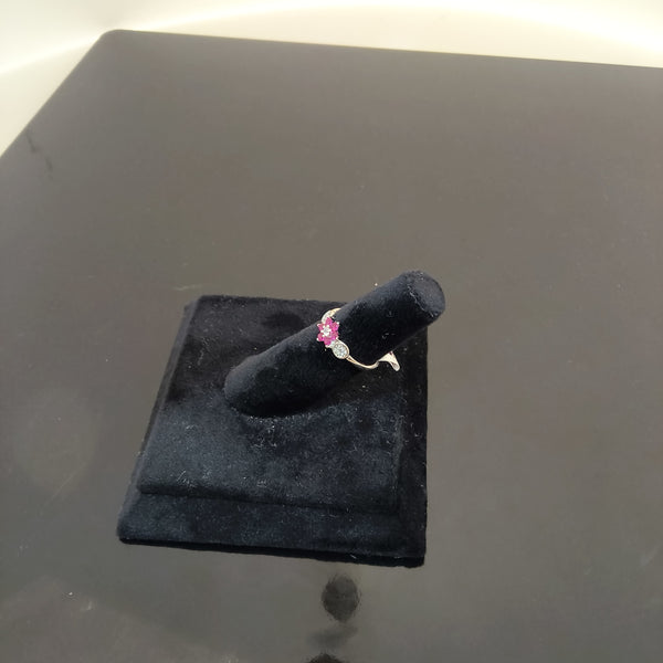 Flower design silver ring